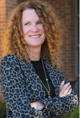 Lisa Bradford headshot